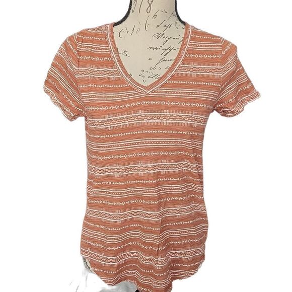 Old Navy Ladies Size XS Pink White Patterned V-neck Short Sleeve Shirt - Picture 1 of 5